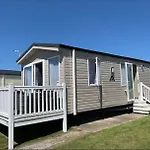Immaculate 2020 Caravan On Newquay Holiday Park